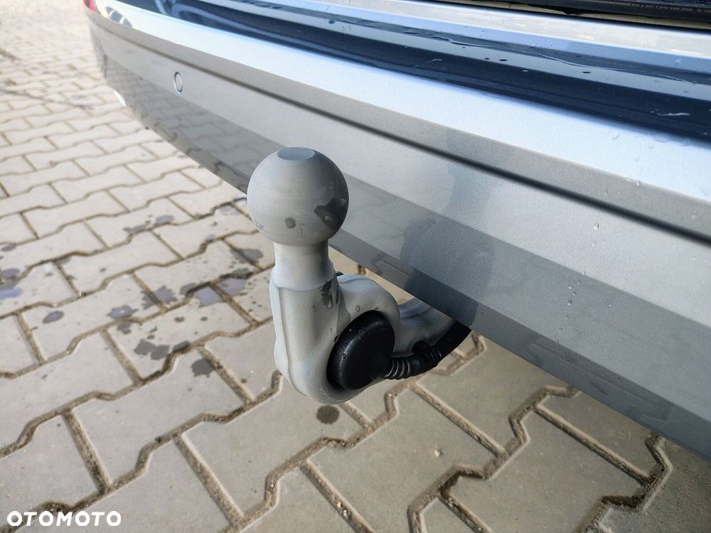 Volkswagen california Nowa California Beach silnik: 2,0 l TDI SCR 150 KM / skrzynia biegów: 7-biegowa DSG rozstaw osi: 3124 mm - 13
