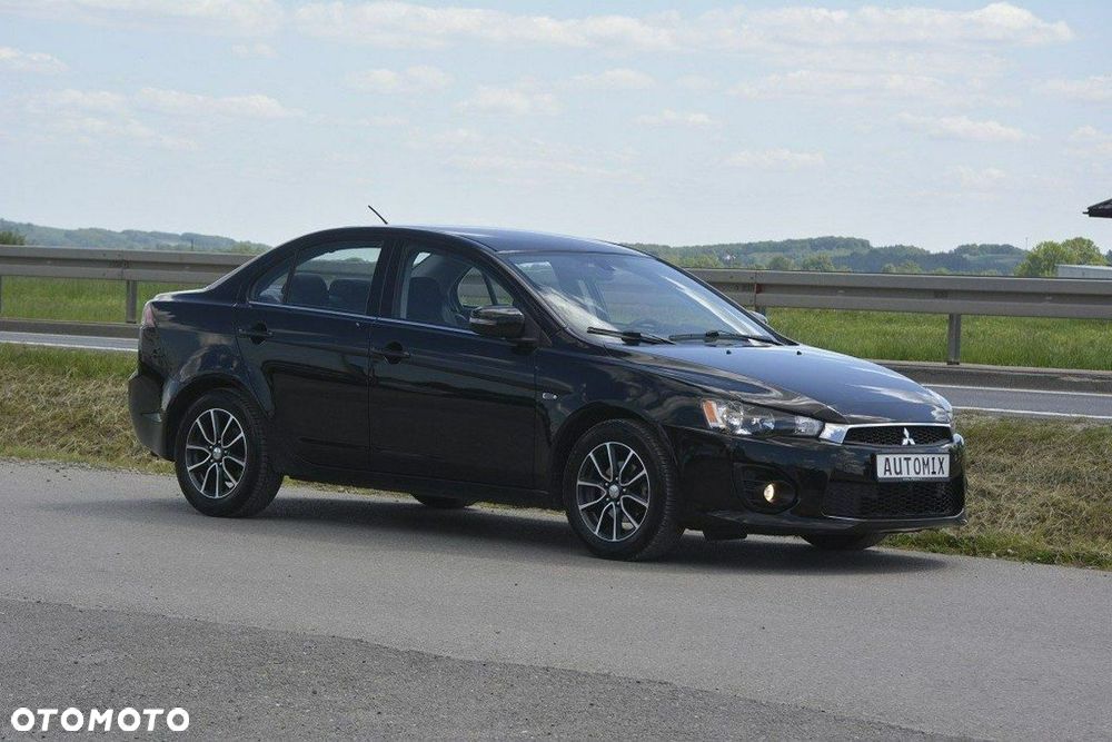 Mitsubishi Lancer 1.6 - 12