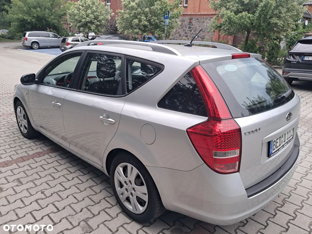 Kia Ceed 1.4 Comfort + - 5