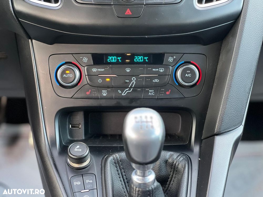Ford Focus - 18