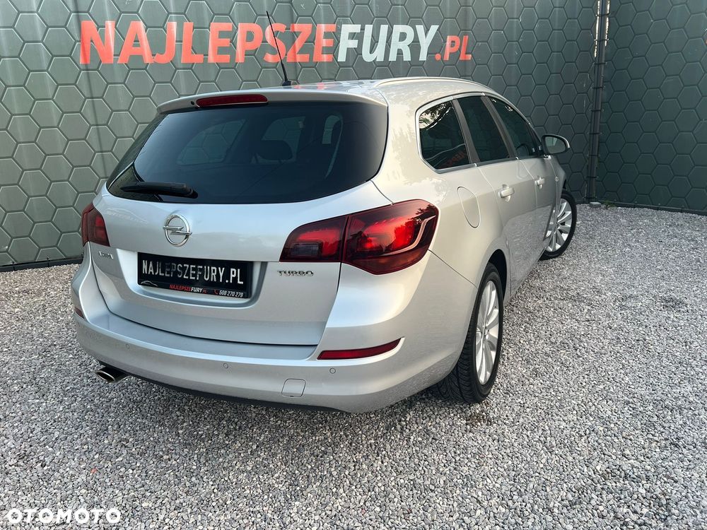 Opel Astra 1.4 Turbo Cosmo - 14