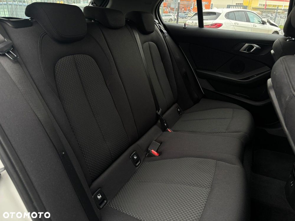 BMW Seria 1 118i - 19