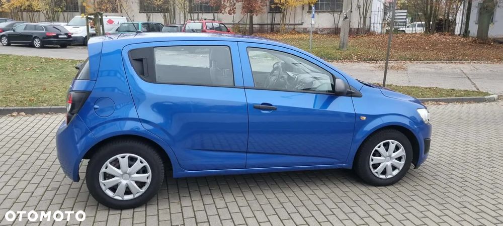 Chevrolet Aveo 1.2 LS - 12
