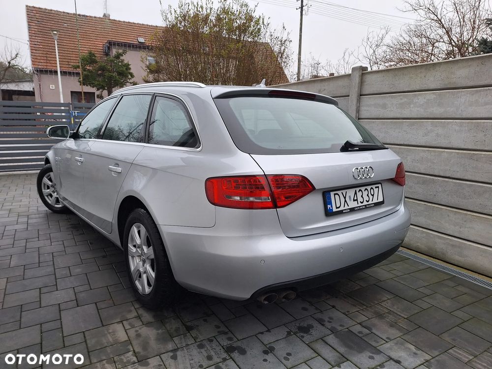 Audi A4 Avant 2.0 TDI DPF Ambition - 5