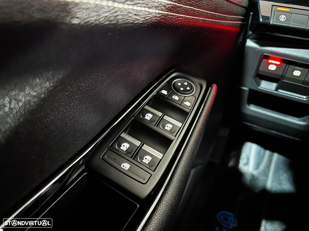 Renault Rafale 1.2 Full Hybrid E-Tech Techno - 37