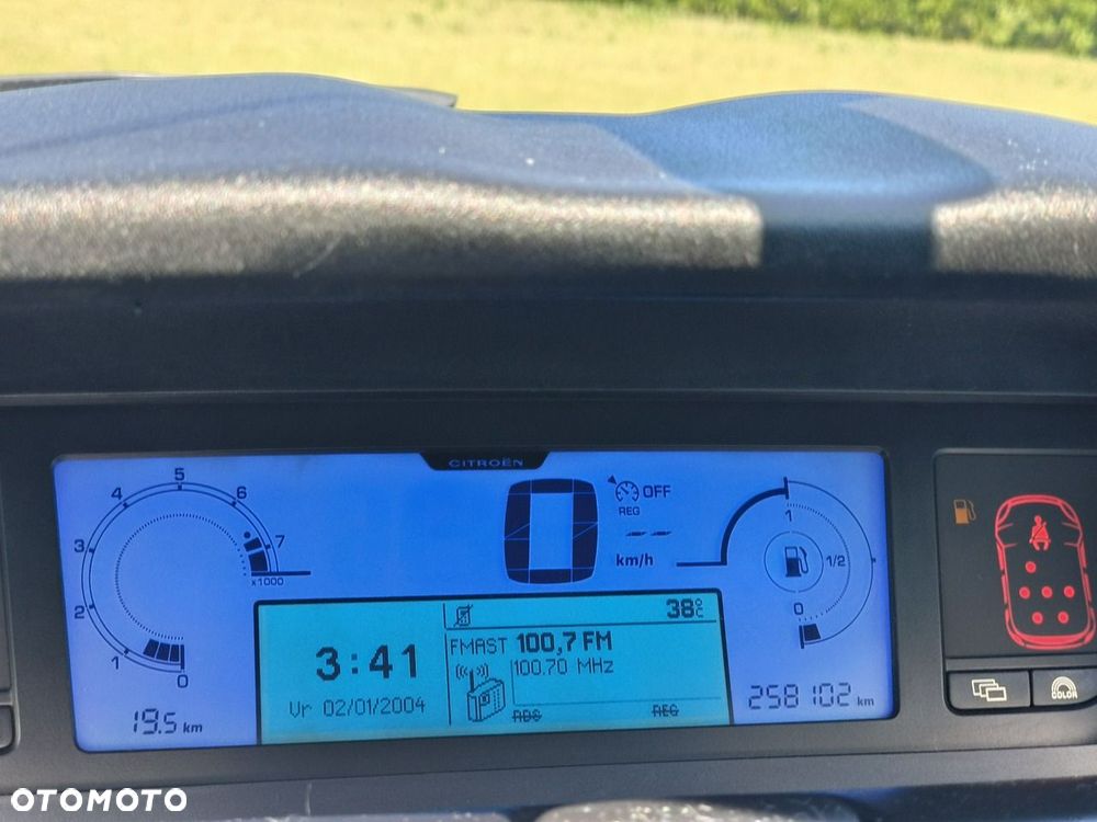 Citroën C4 Grand Picasso - 24