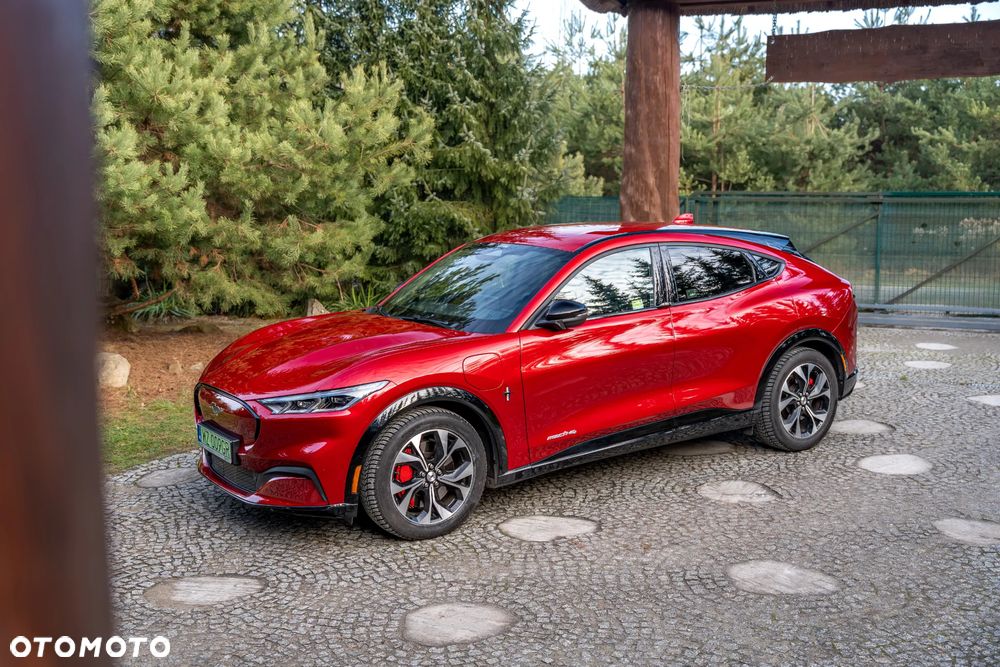 Ford Mustang Mach-E 75kWh AWD Premium - 4