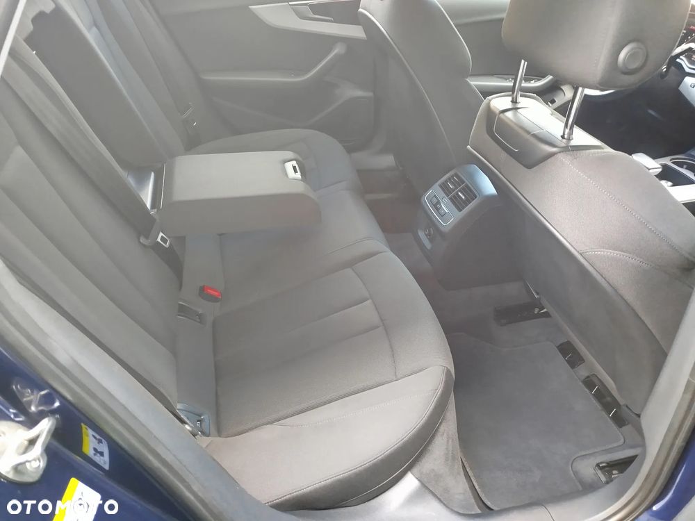 Audi A4 Limousine 35 TFSI mHEV Advanced S tronic - 26