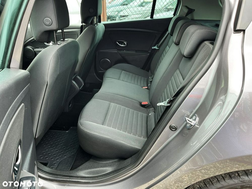 Renault Megane dCi 110 FAP LIMITED - 32