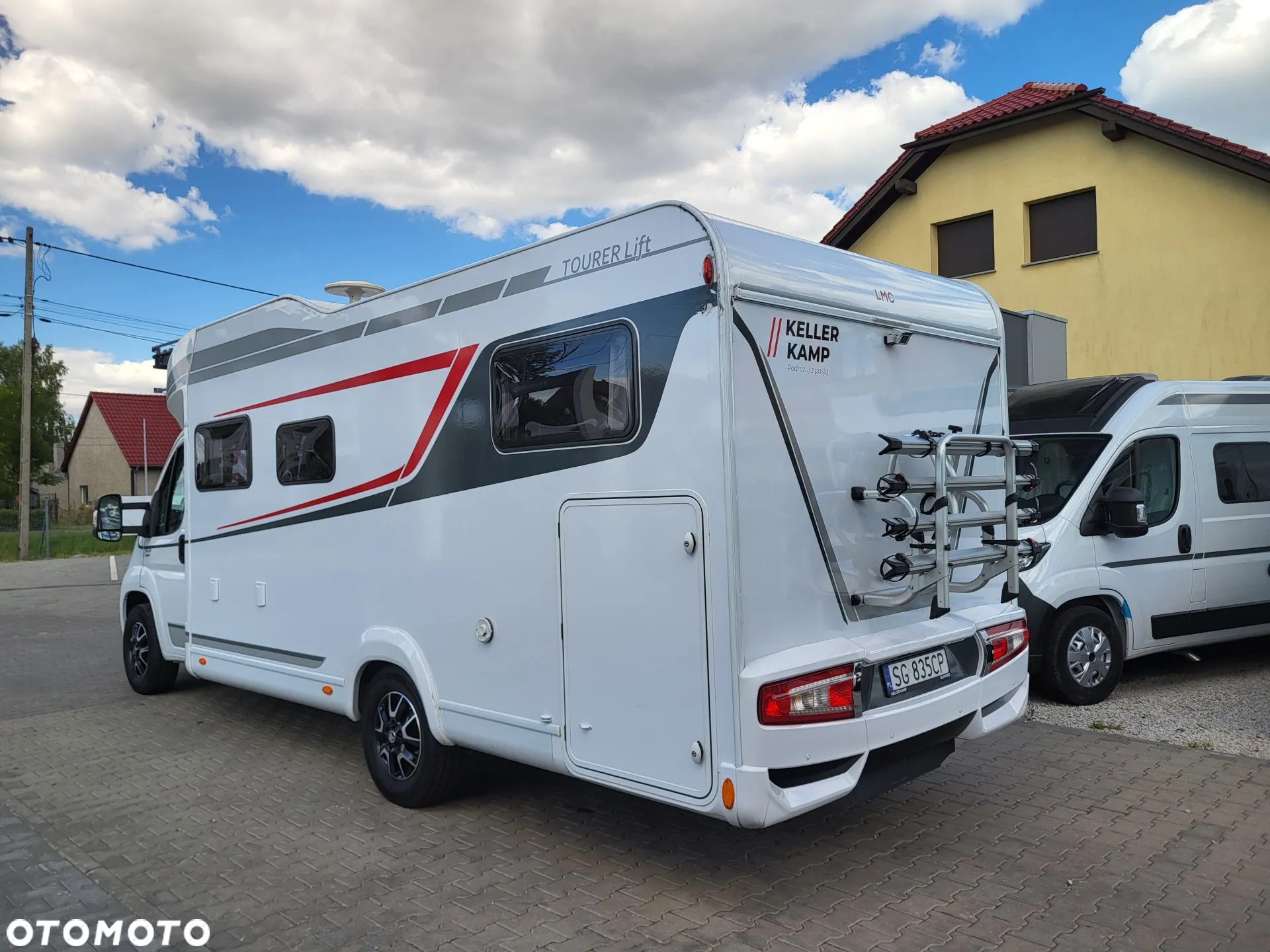 LMC Tourer Lift H730G - Kampery 4-osobowy - 8