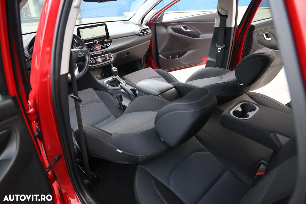 Hyundai i30 1.6 CRDI 136CP 5DR M/T Launch Edition Exclusive - 8