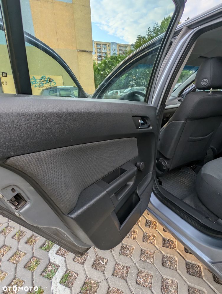 Opel Astra 1.6 Cosmo - 33