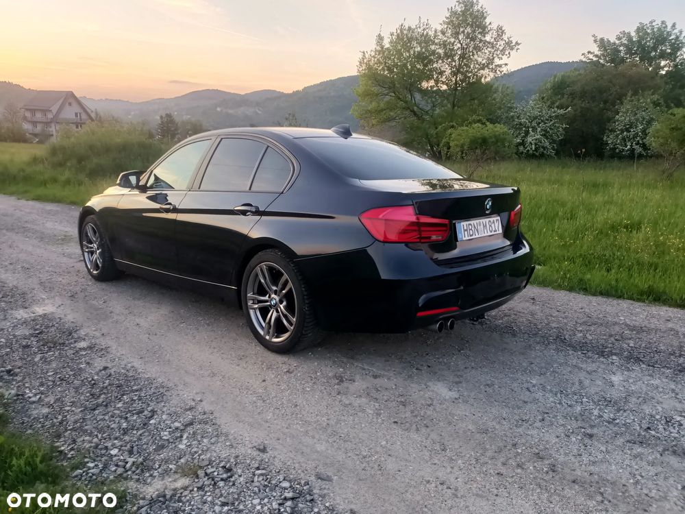 BMW Seria 3 320d Sport Line - 9