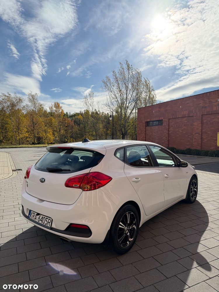 Kia Ceed 1.4 M - 12