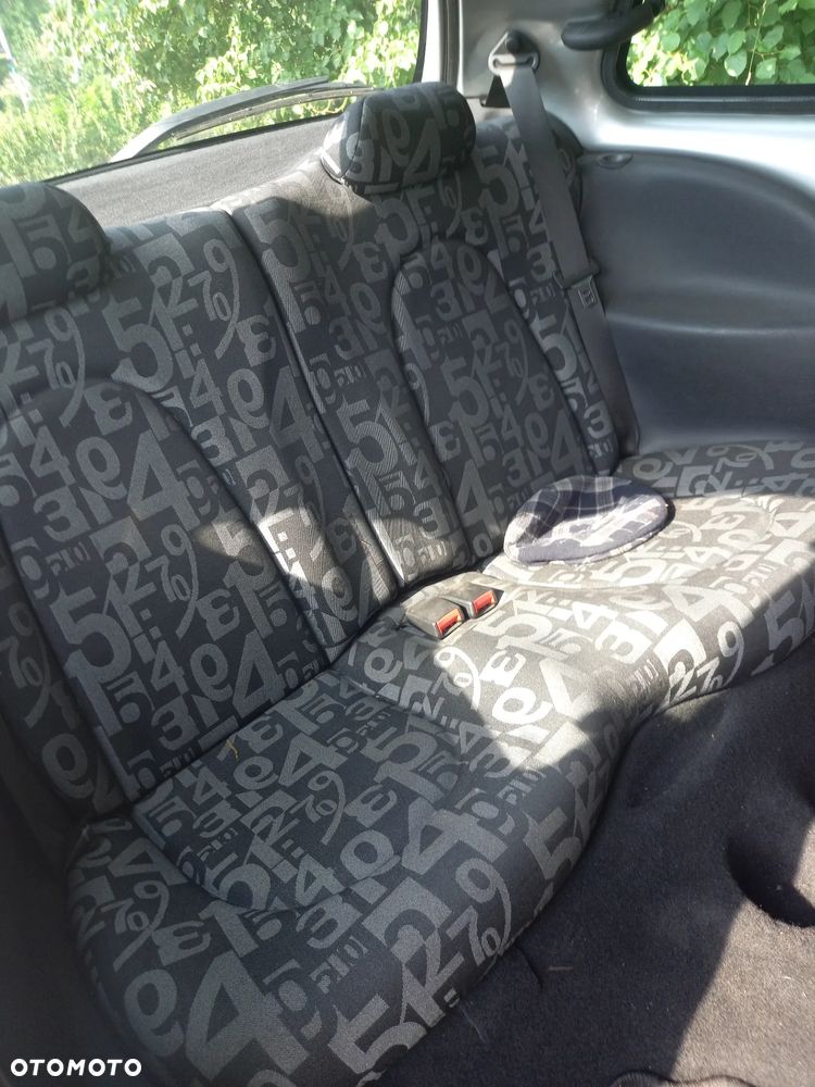 Ford KA 1.3 - 8