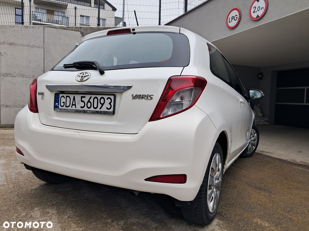 Toyota Yaris - 5