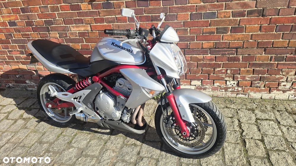 Kawasaki ER - 12