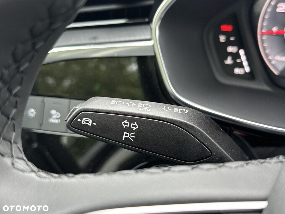 Audi Q3 Sportback - 14