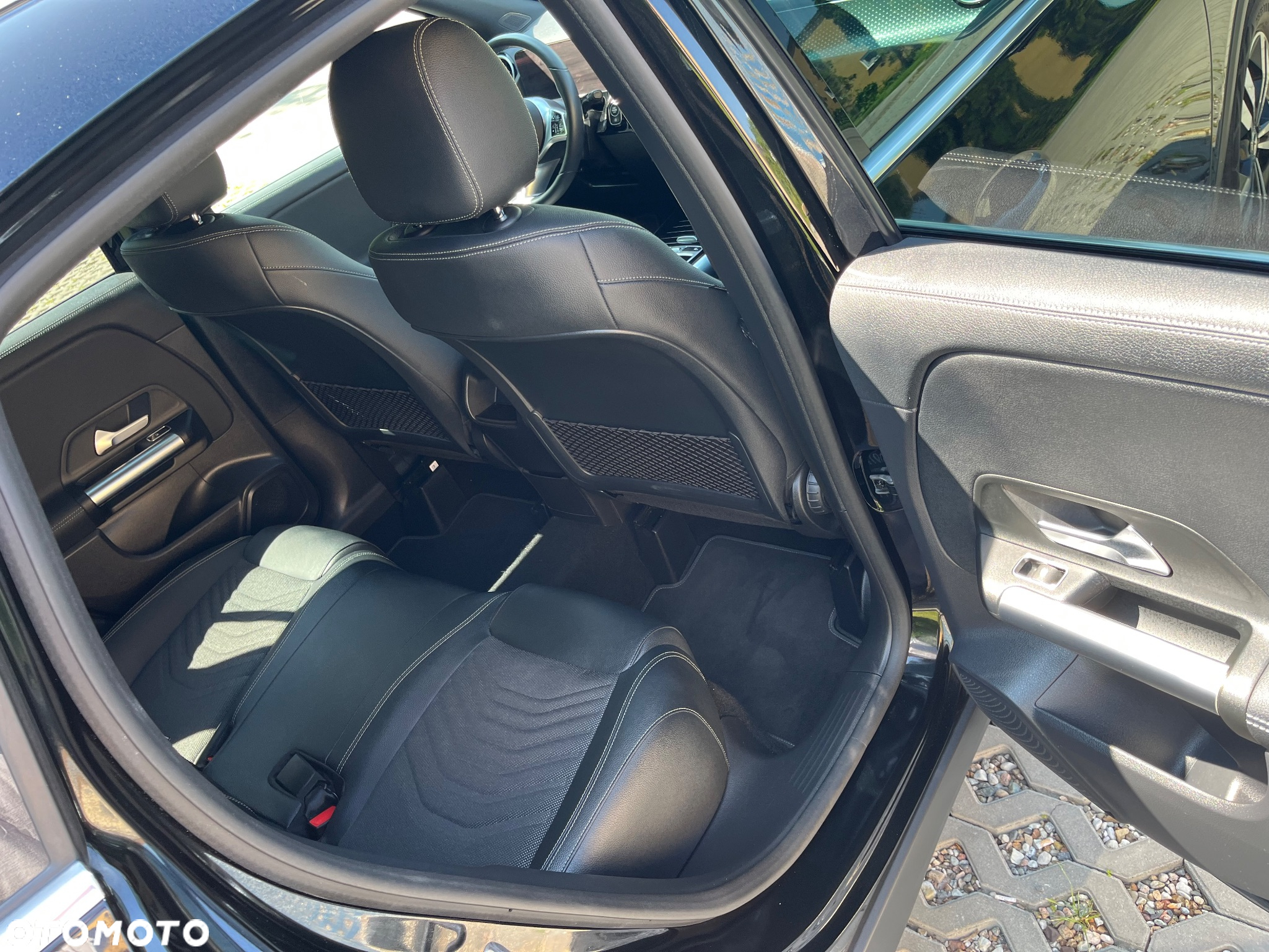 Mercedes-Benz GLA 180 d 8G-DCT - 10