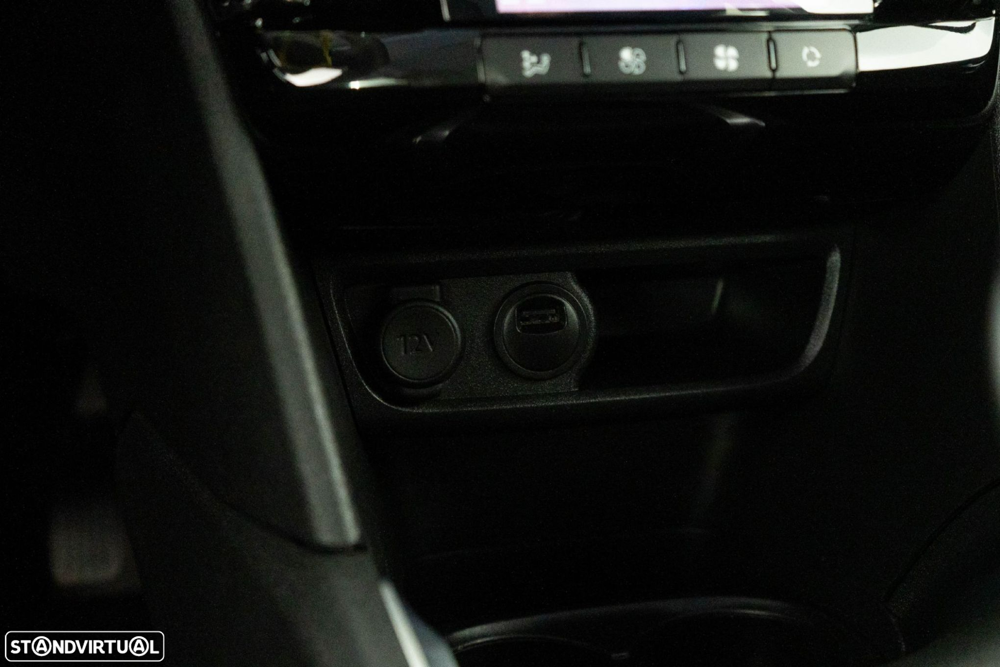 Peugeot 208 1.2 PureTech Allure - 23