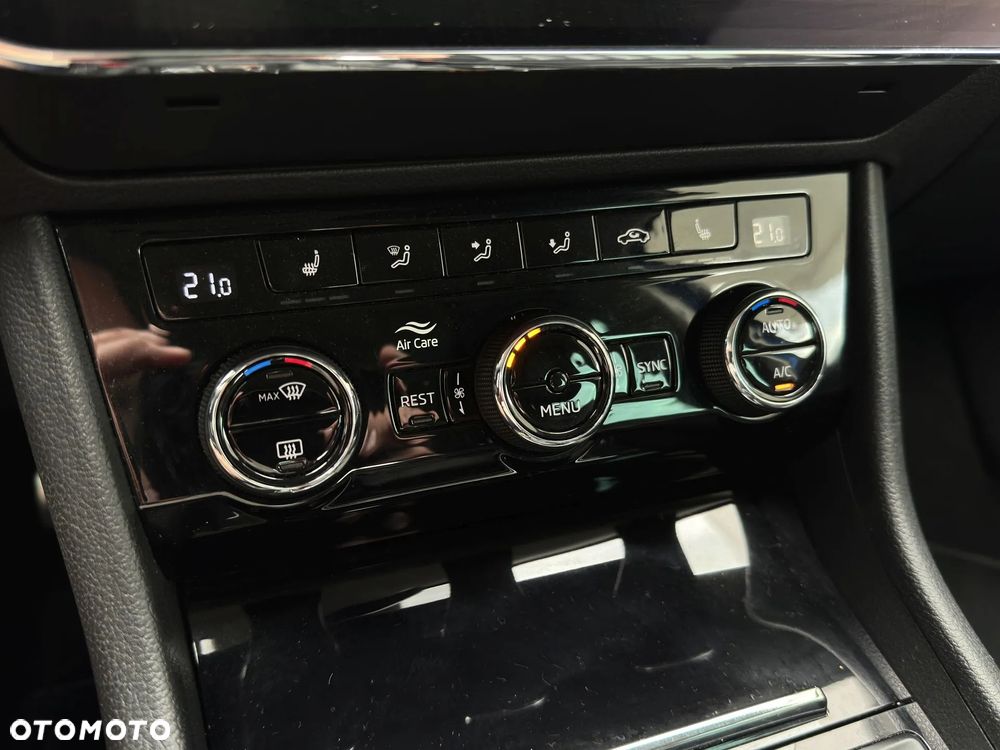 Skoda Superb 2.0 TDI SCR 4x4 L&K DSG - 26