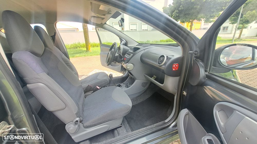 Peugeot 107 1.0 Trendy - 8