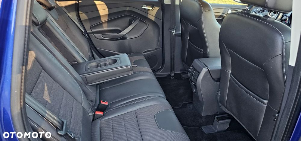 Ford Kuga 1.6 EcoBoost 2x4 Titanium - 11