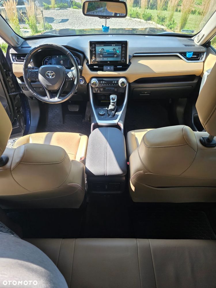 Toyota RAV4 - 12