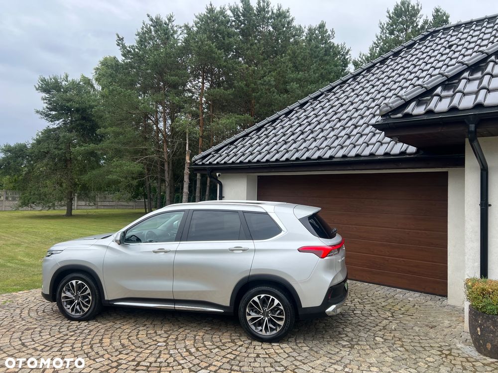 Maxus Euniq 6 - 13