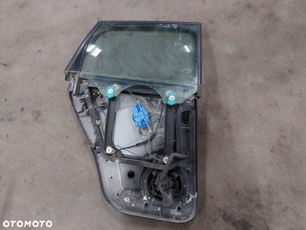 MECHANIZM PODNOŚNIK SZYBY PRAWY TYŁ ELEKTRYCZNY TOUAREG I 7L0959704 - 1