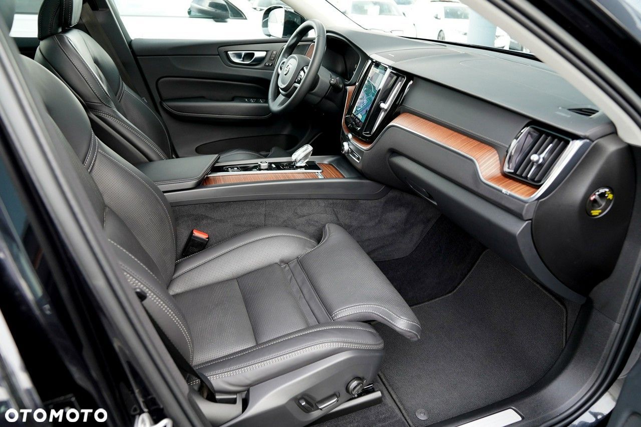 Volvo XC 60 - 24