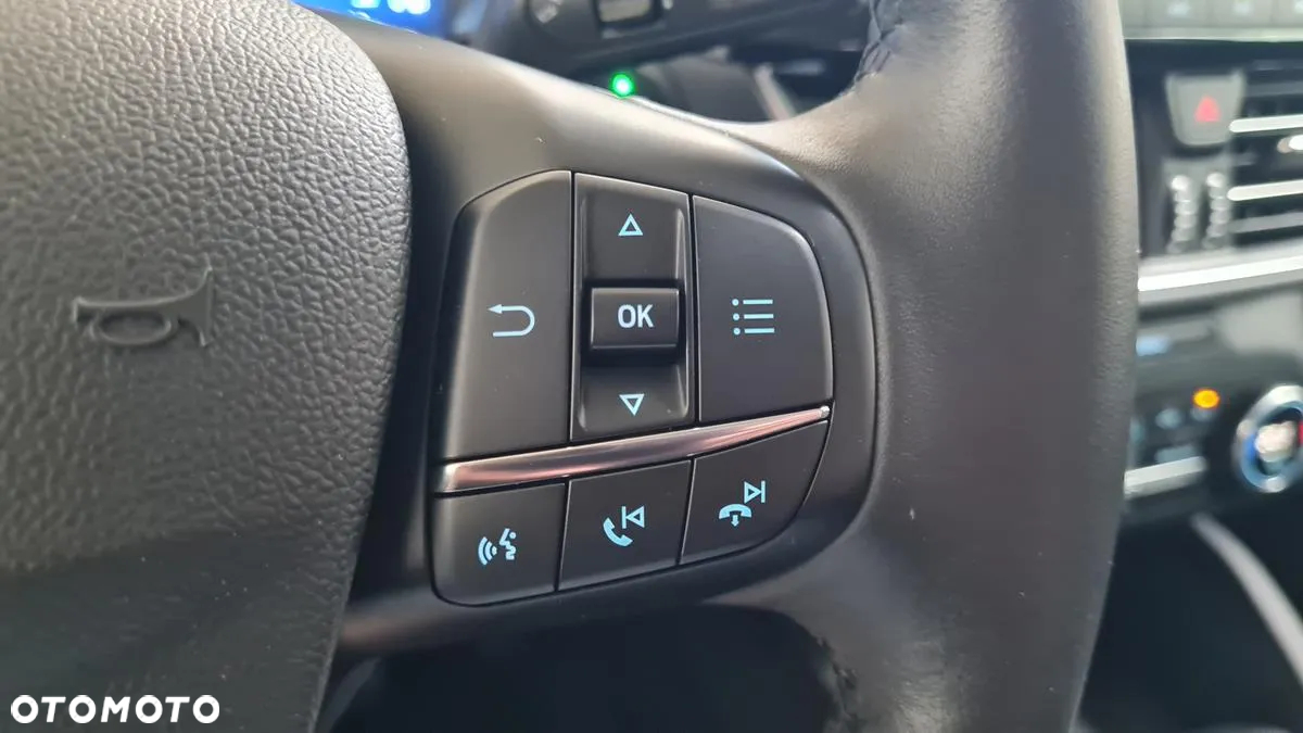 Ford Kuga 2.5 Duratec FHEV TITANIUM - 29