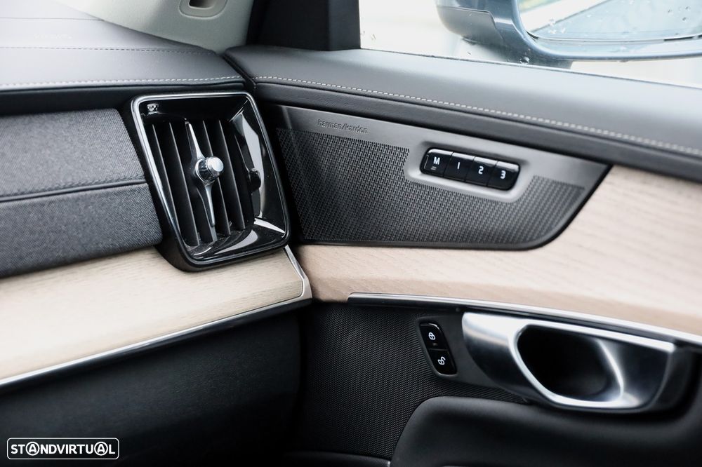 Volvo XC 90 2.0 T8 PHEV Plus Bright AWD - 27