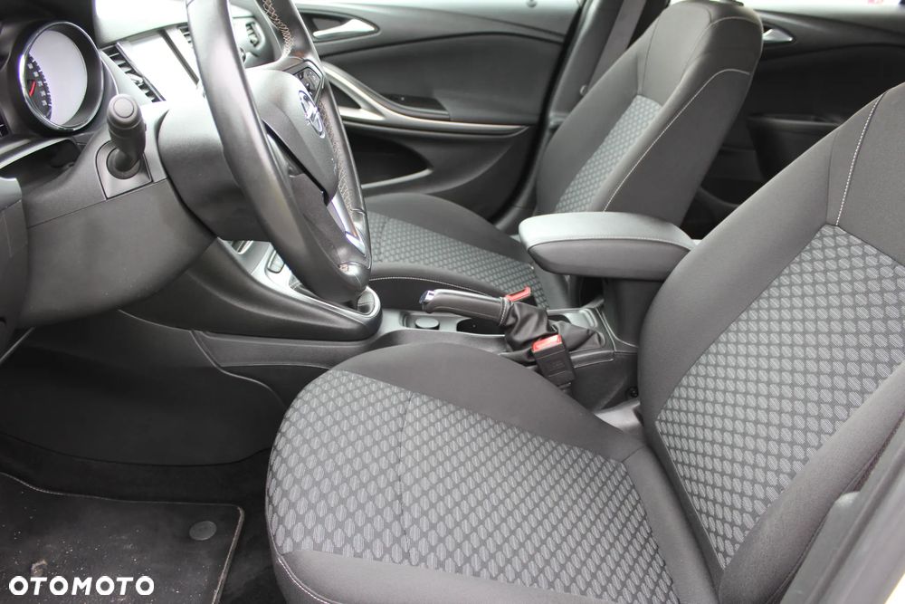 Opel Astra 1.4 Turbo Edition - 11