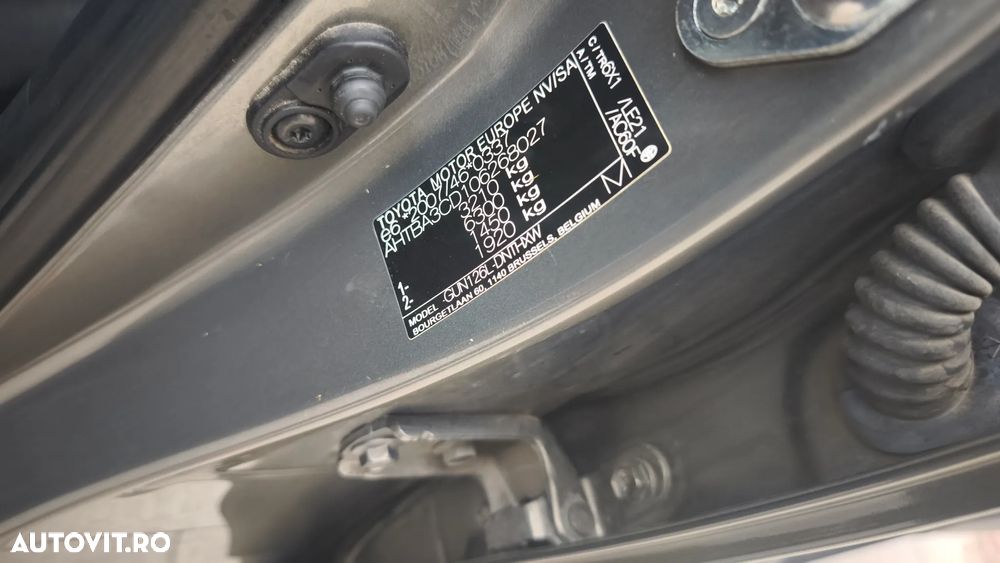 Toyota Hilux 4x4 Double Cab Autm. Invincible - 9