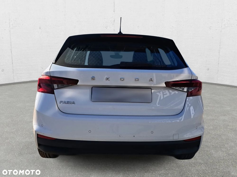Skoda Fabia - 7