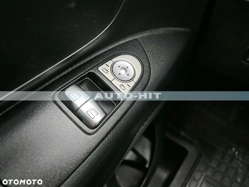 Mercedes-Benz Vito - 28