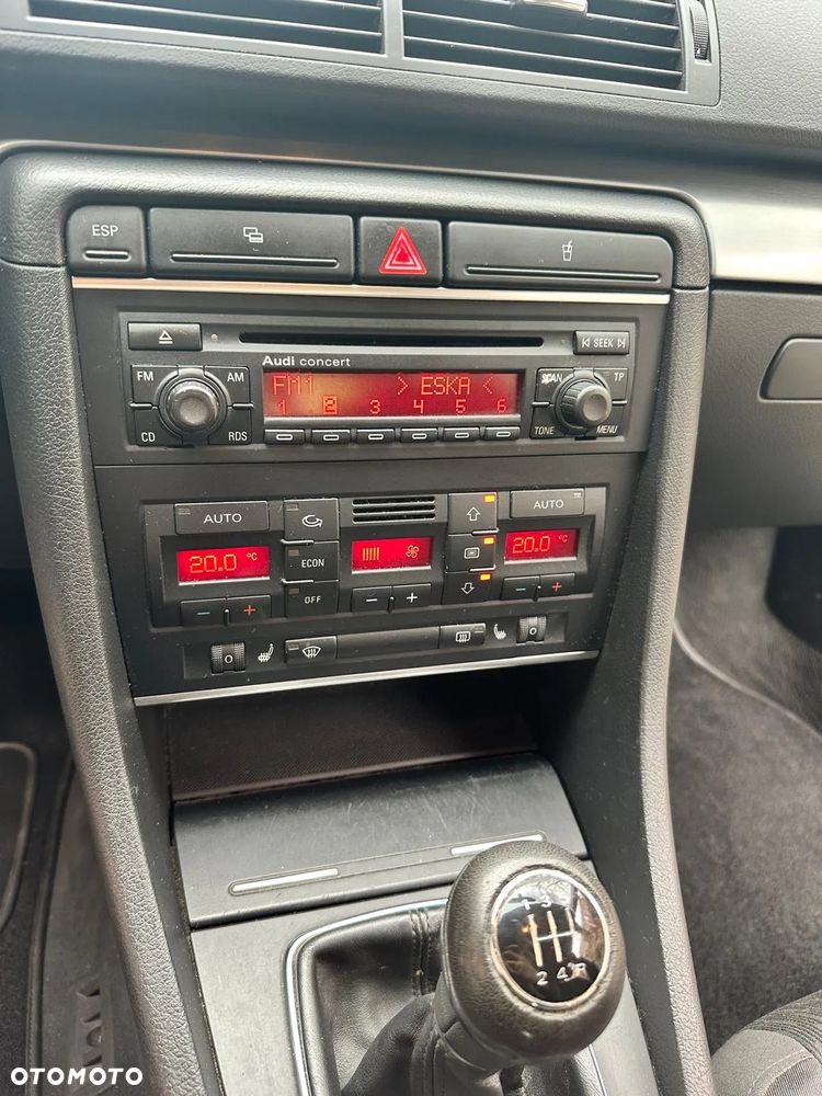Audi A4 Avant - 10
