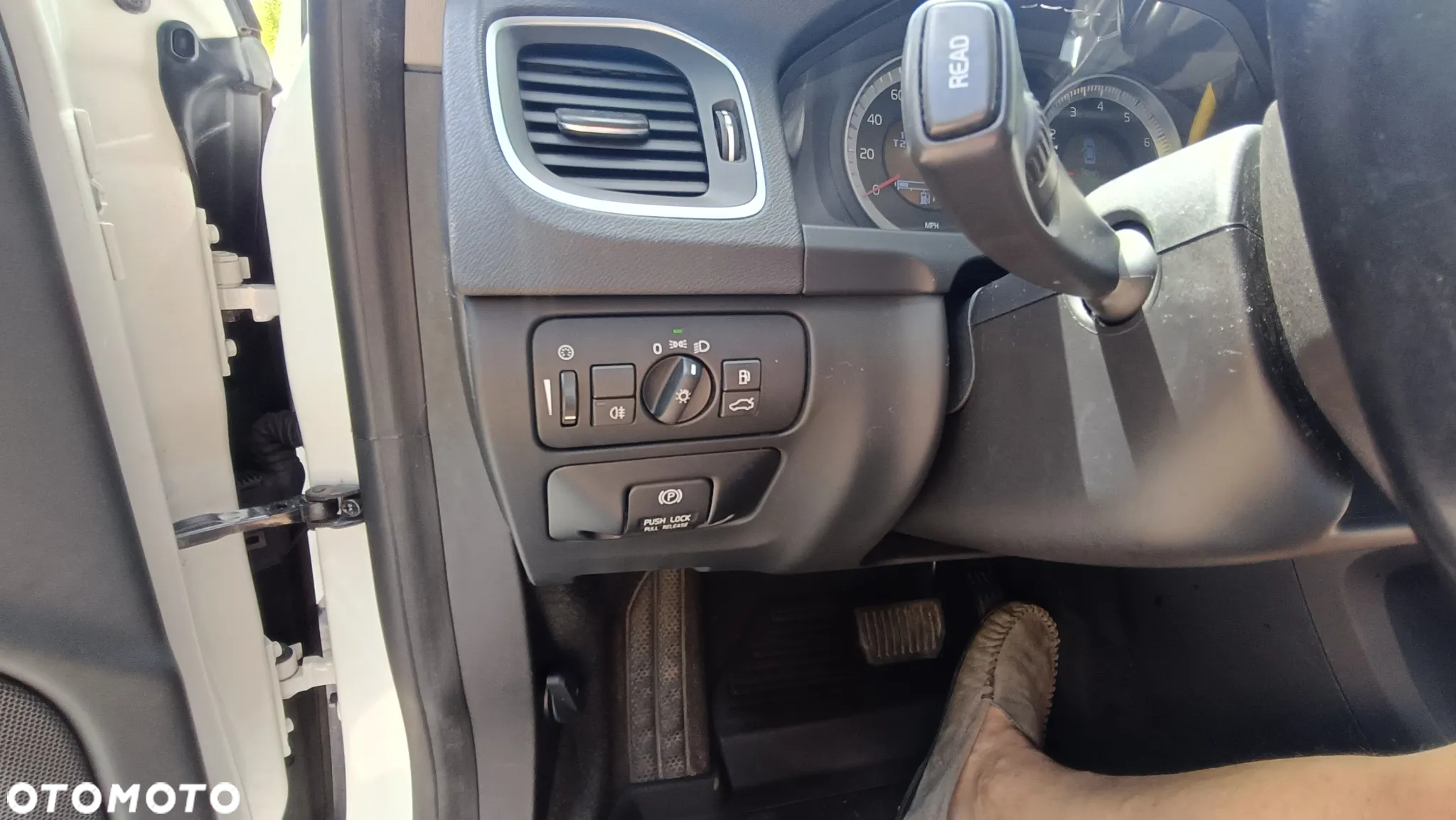 Volvo S60 2.5 T5 - 35