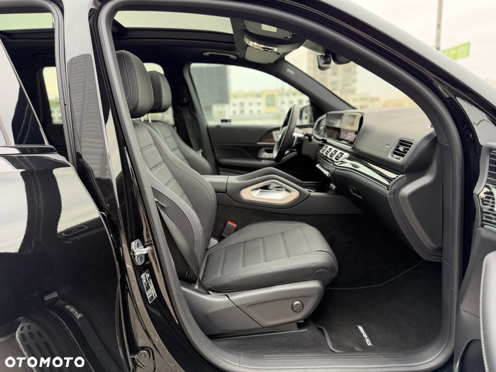 Mercedes-Benz GLS - 23