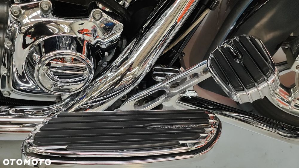 Harley-Davidson Touring Ultra Limited - 31