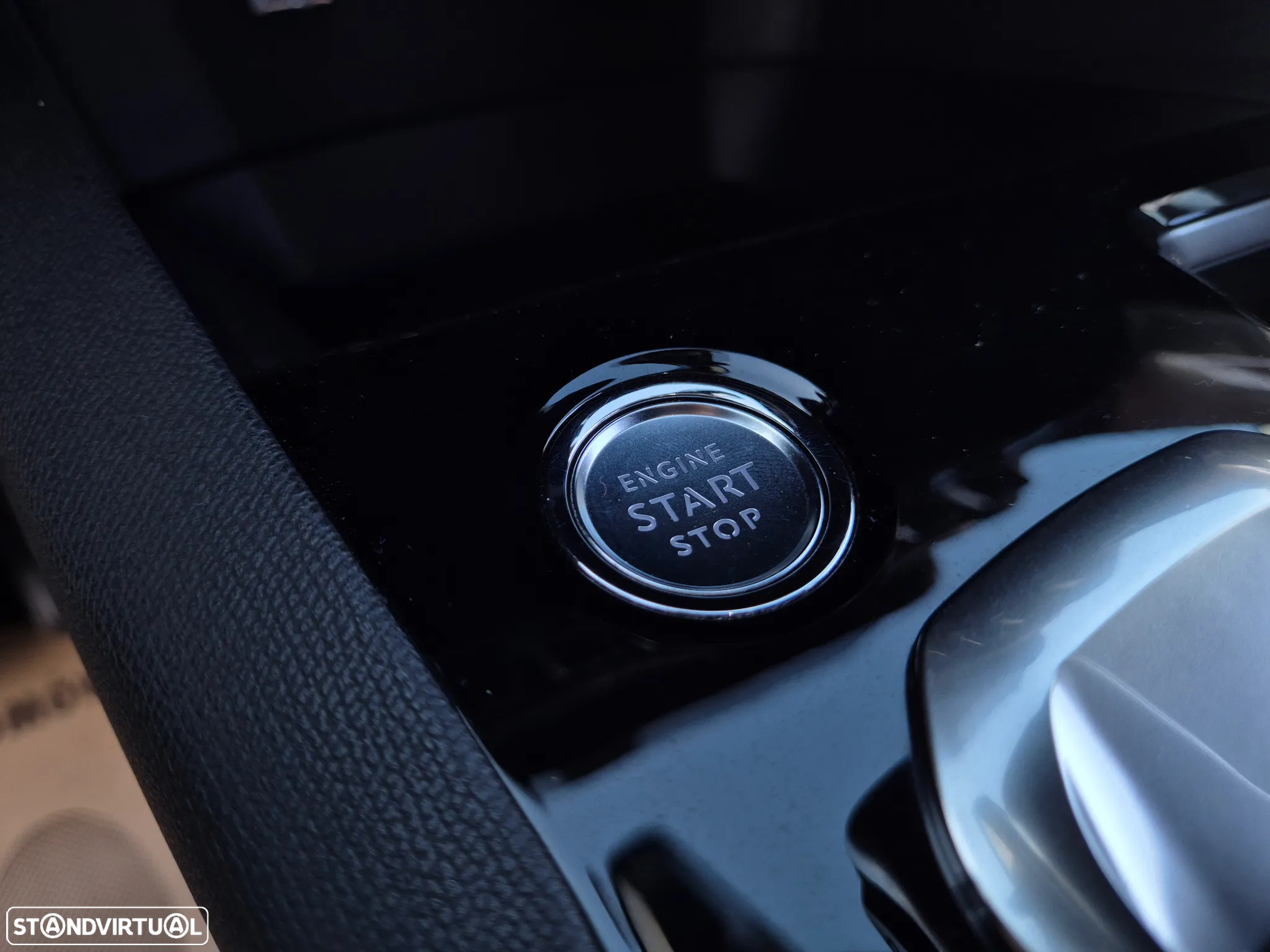 Peugeot 3008 1.6 Hybrid Allure Pack e-EAT8 - 44