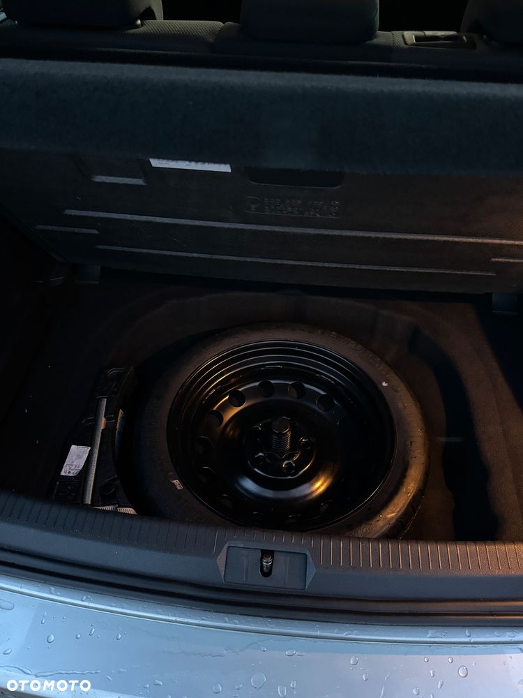 Volkswagen Golf 1.6 TDI Comfortline - 19