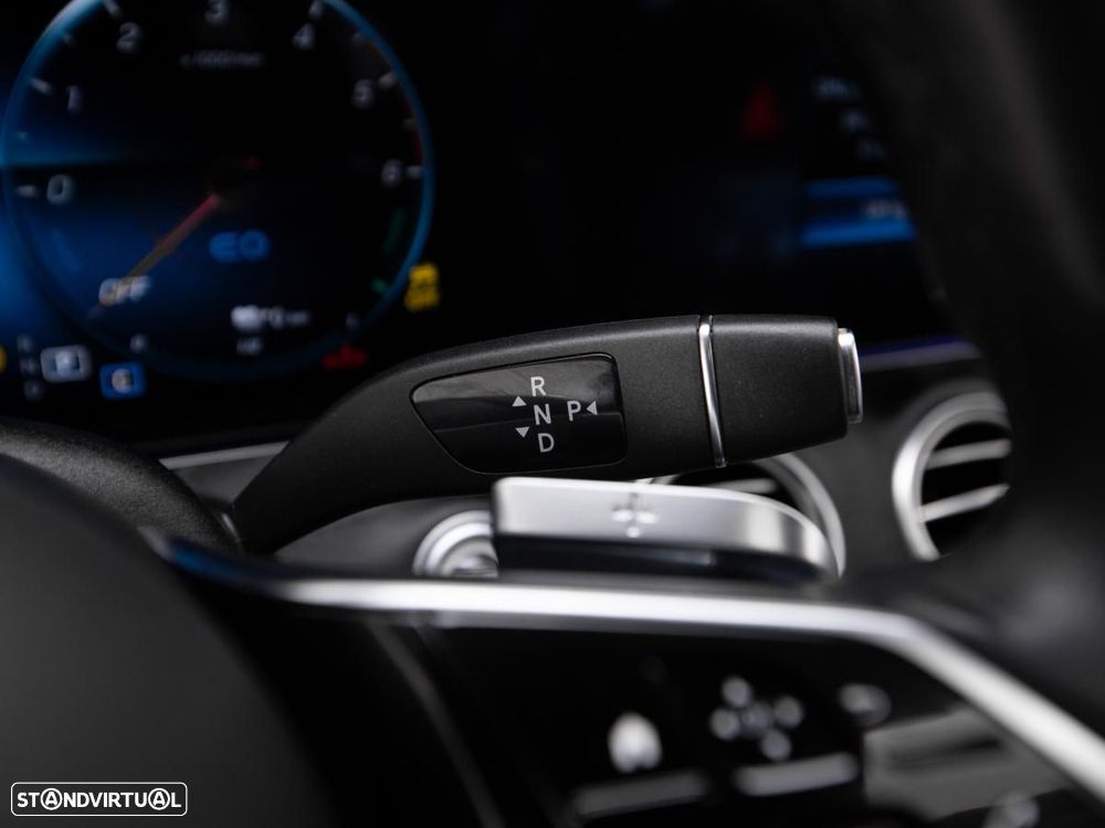 Mercedes-Benz E 300 de 9G-TRONIC AMG Line - 23