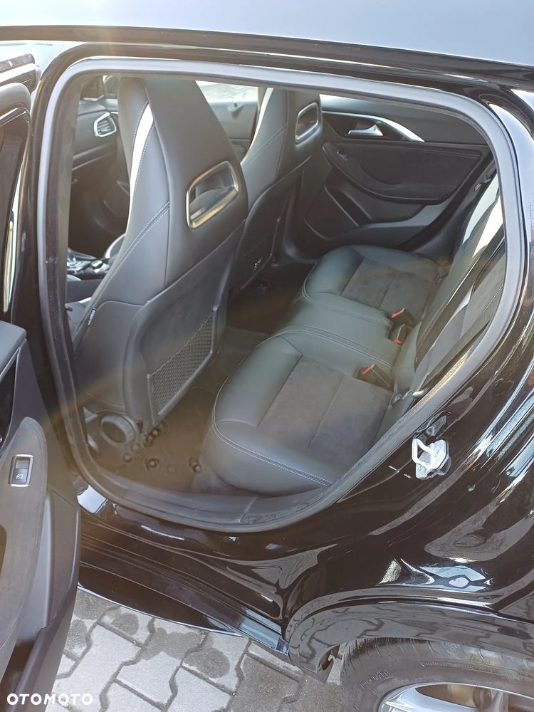 Infiniti Q30 1.6t DCT Premium - 8