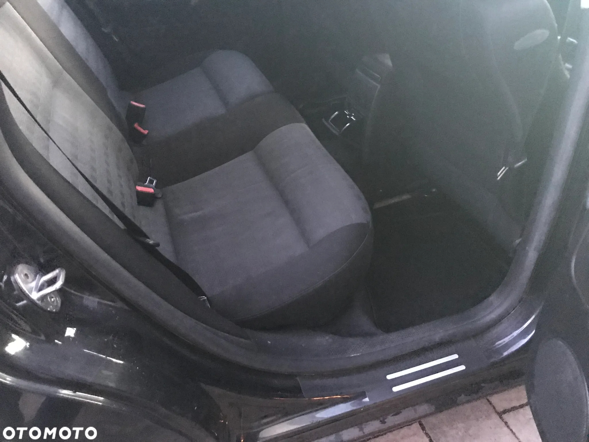Volkswagen Passat - 11