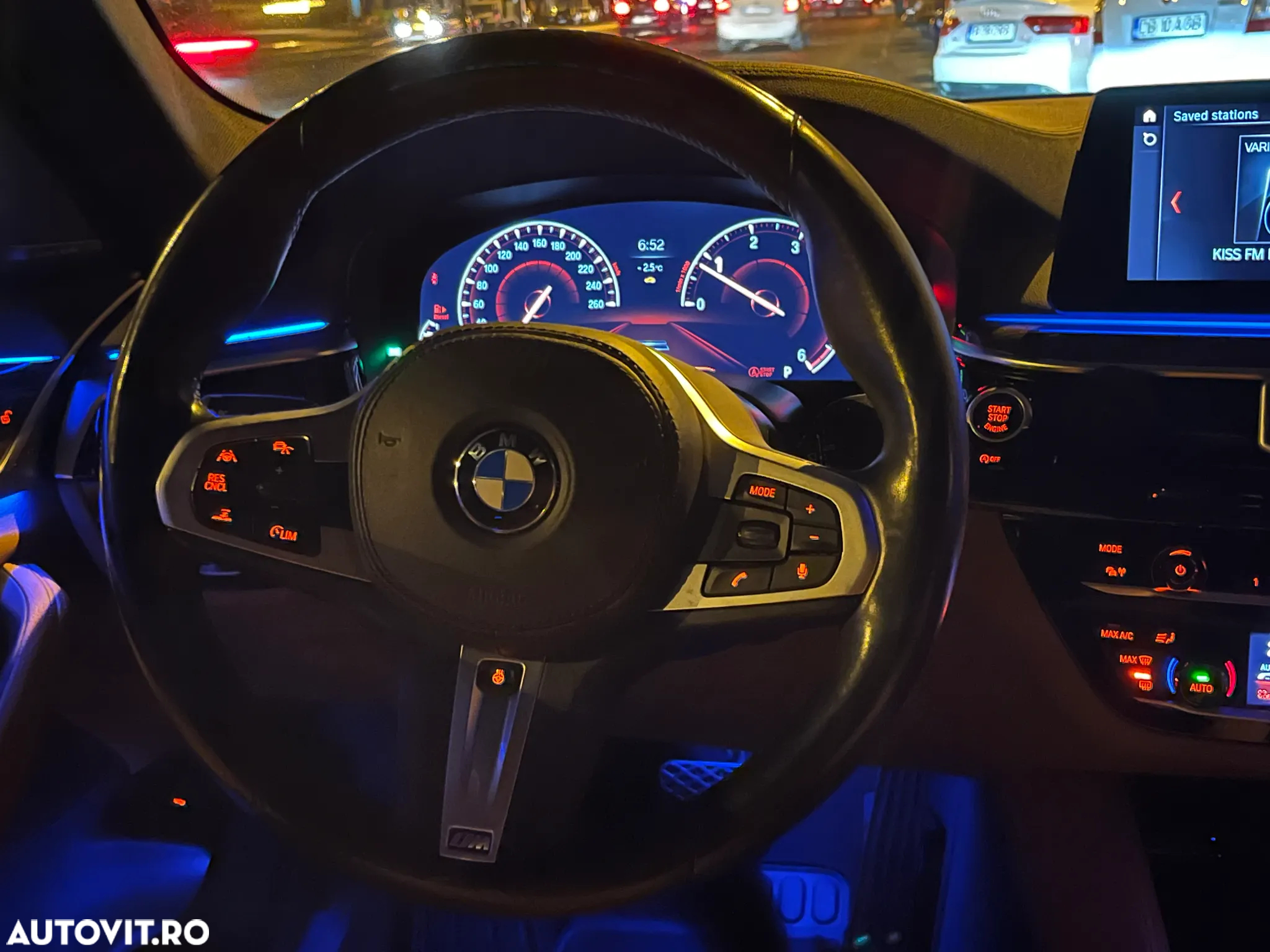 BMW Seria 5 520d Aut. Luxury Line - 7