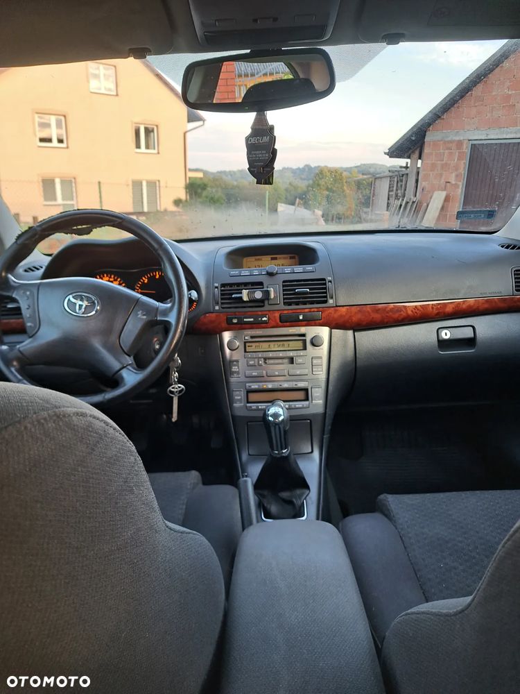 Toyota Avensis 2.0 D-4D Luna - 8