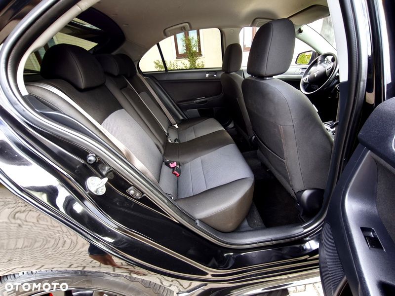 Mitsubishi Lancer 1.8 Instyle NAVI - 10
