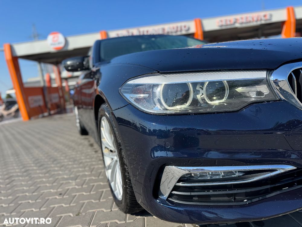 BMW Seria 5 530d xDrive AT - 8
